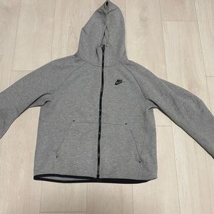 Men’s Nike tech fleece top gray size M